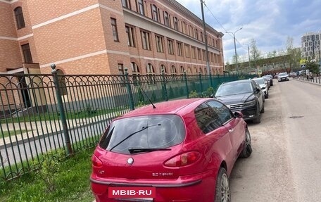 Alfa Romeo 147 I рестайлинг, 2003 год, 275 000 рублей, 3 фотография