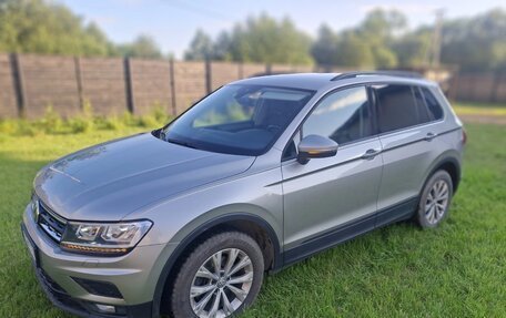 Volkswagen Tiguan II, 2019 год, 2 200 000 рублей, 3 фотография