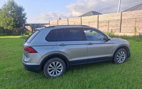 Volkswagen Tiguan II, 2019 год, 2 200 000 рублей, 6 фотография