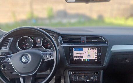 Volkswagen Tiguan II, 2019 год, 2 200 000 рублей, 14 фотография