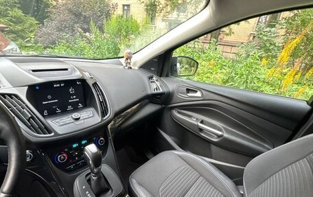 Ford Kuga III, 2017 год, 1 790 000 рублей, 18 фотография