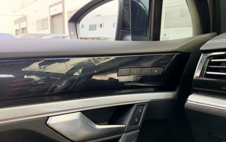 Volkswagen Touareg III, 2019 год, 5 100 000 рублей, 19 фотография