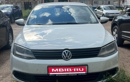 Volkswagen Jetta VI, 2013 год, 650 000 рублей, 1 фотография