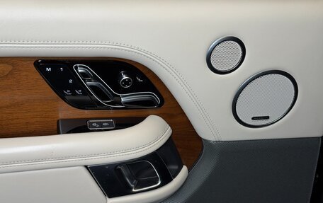Land Rover Range Rover IV рестайлинг, 2020 год, 12 000 000 рублей, 15 фотография