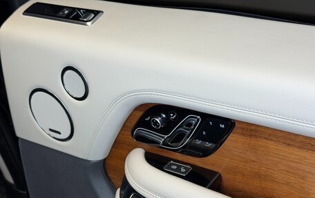 Land Rover Range Rover IV рестайлинг, 2020 год, 12 000 000 рублей, 20 фотография