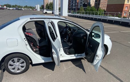 Renault Logan II, 2015 год, 430 000 рублей, 3 фотография
