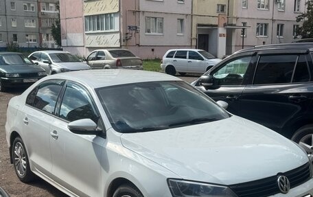 Volkswagen Jetta VI, 2013 год, 650 000 рублей, 4 фотография
