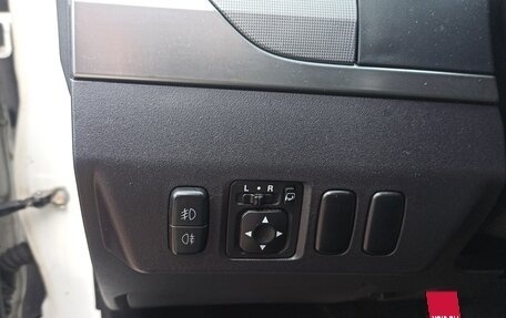 Mitsubishi Pajero IV, 2011 год, 2 099 800 рублей, 9 фотография