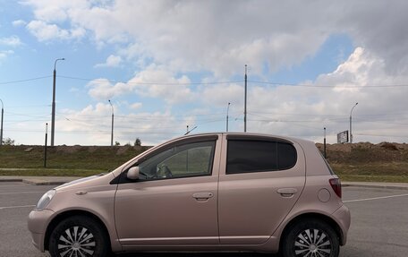 Toyota Vitz, 1999 год, 310 000 рублей, 2 фотография
