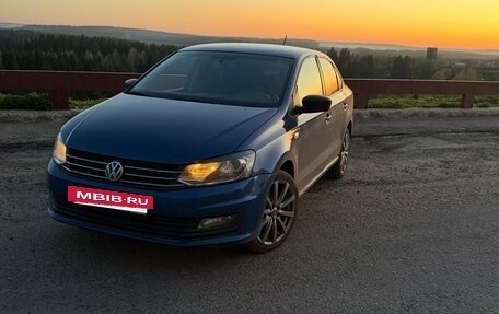 Volkswagen Polo VI (EU Market), 2019 год, 1 200 000 рублей, 2 фотография