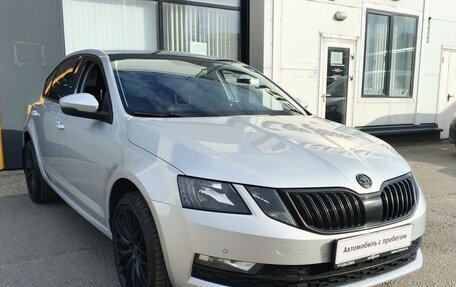 Skoda Octavia, 2018 год, 1 550 000 рублей, 3 фотография