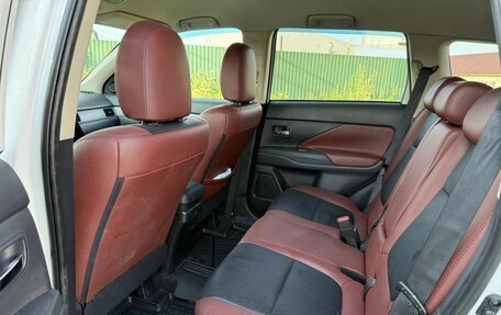 Mitsubishi Outlander III рестайлинг 3, 2018 год, 1 500 000 рублей, 31 фотография