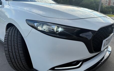 Mazda 3, 2020 год, 2 050 000 рублей, 12 фотография