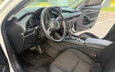 Mazda 3, 2020 год, 2 050 000 рублей, 19 фотография