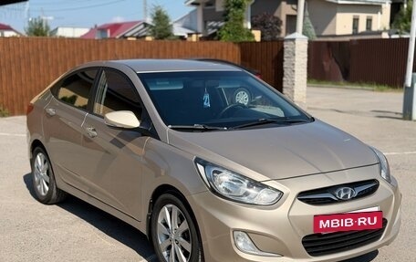 Hyundai Solaris II рестайлинг, 2013 год, 785 000 рублей, 5 фотография