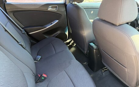 Hyundai Solaris II рестайлинг, 2013 год, 785 000 рублей, 16 фотография