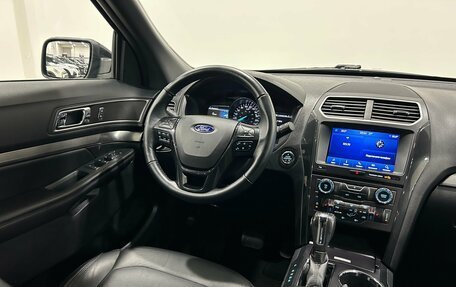 Ford Explorer VI, 2018 год, 2 490 000 рублей, 18 фотография