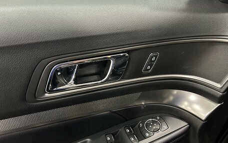 Ford Explorer VI, 2018 год, 2 490 000 рублей, 8 фотография