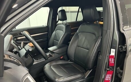 Ford Explorer VI, 2018 год, 2 490 000 рублей, 10 фотография