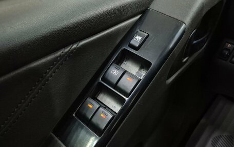 Nissan Navara (Frontier), 2007 год, 960 000 рублей, 11 фотография
