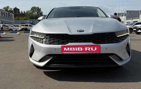 KIA K5, 2021 год, 1 370 000 рублей, 9 фотография