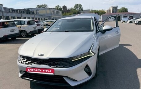 KIA K5, 2021 год, 1 370 000 рублей, 4 фотография