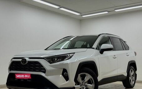 Toyota RAV4, 2020 год, 3 925 000 рублей, 7 фотография