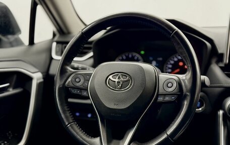Toyota RAV4, 2020 год, 3 925 000 рублей, 18 фотография