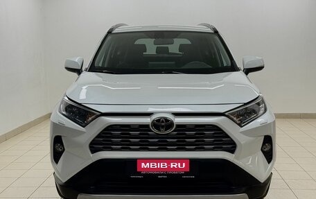 Toyota RAV4, 2020 год, 3 925 000 рублей, 2 фотография