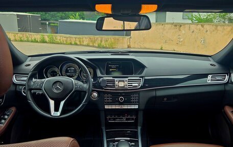 Mercedes-Benz E-Класс, 2015 год, 3 200 000 рублей, 14 фотография