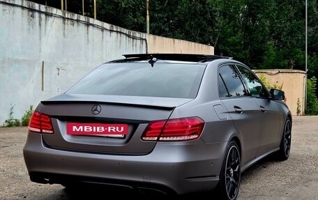 Mercedes-Benz E-Класс, 2015 год, 3 200 000 рублей, 10 фотография