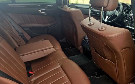 Mercedes-Benz E-Класс, 2015 год, 3 200 000 рублей, 25 фотография