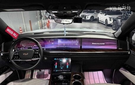 Cadillac Escalade V, 2026 год, 22 500 000 рублей, 7 фотография