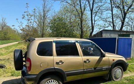 Chevrolet Niva I рестайлинг, 2004 год, 360 000 рублей, 2 фотография