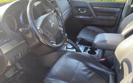 Mitsubishi Pajero IV, 2010 год, 1 650 000 рублей, 3 фотография