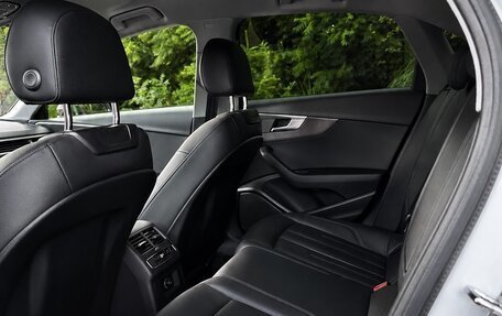 Audi A4, 2018 год, 2 950 000 рублей, 9 фотография