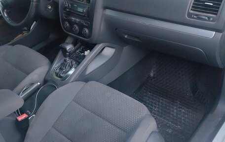 Volkswagen Jetta VI, 2009 год, 400 000 рублей, 9 фотография