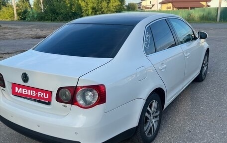Volkswagen Jetta VI, 2009 год, 400 000 рублей, 3 фотография