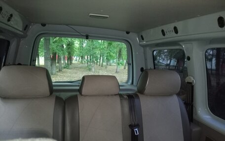 Volkswagen Caddy III рестайлинг, 2007 год, 650 000 рублей, 11 фотография