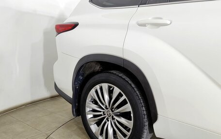 Toyota Highlander, 2020 год, 4 500 000 рублей, 26 фотография