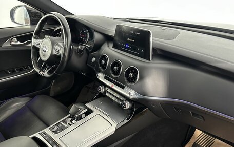 KIA Stinger I, 2019 год, 2 700 000 рублей, 24 фотография