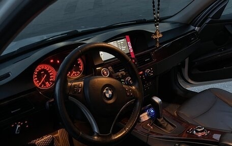 BMW 3 серия, 2010 год, 1 200 000 рублей, 13 фотография