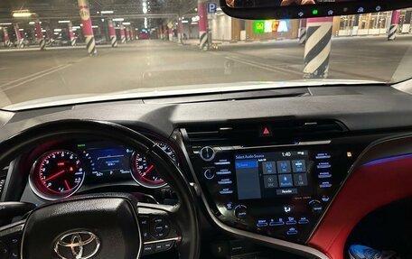 Toyota Camry, 2020 год, 2 850 000 рублей, 2 фотография