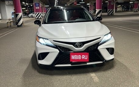Toyota Camry, 2020 год, 2 850 000 рублей, 6 фотография