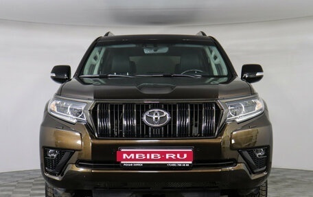Toyota Land Cruiser Prado 150 рестайлинг 2, 2021 год, 6 900 000 рублей, 3 фотография