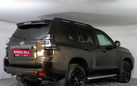 Toyota Land Cruiser Prado 150 рестайлинг 2, 2021 год, 6 900 000 рублей, 6 фотография