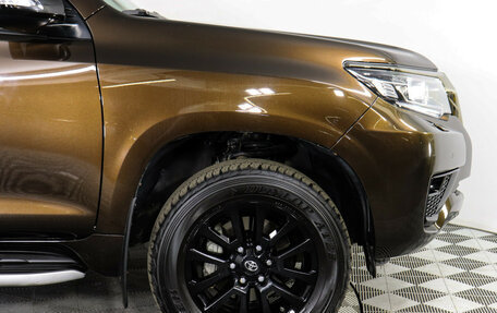 Toyota Land Cruiser Prado 150 рестайлинг 2, 2021 год, 6 900 000 рублей, 16 фотография