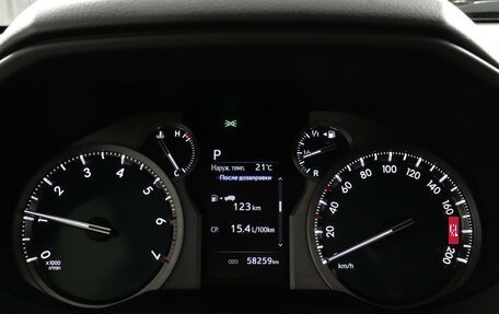 Toyota Land Cruiser Prado 150 рестайлинг 2, 2021 год, 6 900 000 рублей, 12 фотография