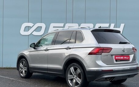 Volkswagen Tiguan II, 2017 год, 2 654 000 рублей, 2 фотография