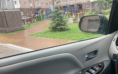 Toyota Sienna III, 2016 год, 3 300 000 рублей, 8 фотография